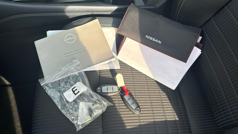 Nissan Qashqai 1.3 DiG-T MH Tekna 5dr Petrol Hatchback